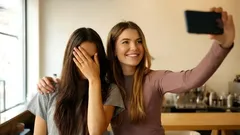 Nu vă place când sunteți fotografiat? Psihologia explică ce spune asta despre personalitatea dumneavoastră.